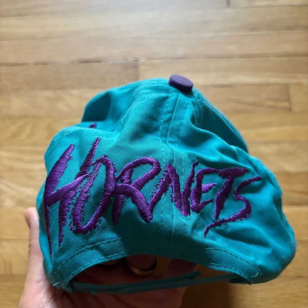 Vintage‎ Charlotte Hornets Official NBA Basketball Snapback Hat Cap Signed Kids